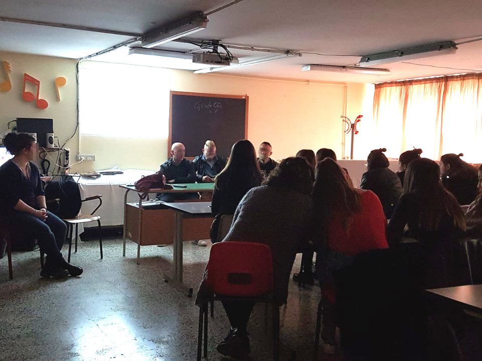 Studenti del liceo Giulio Cesare Manara Valgimigli incontrano ospiti della Comunità Terapeutica di Vallecchio