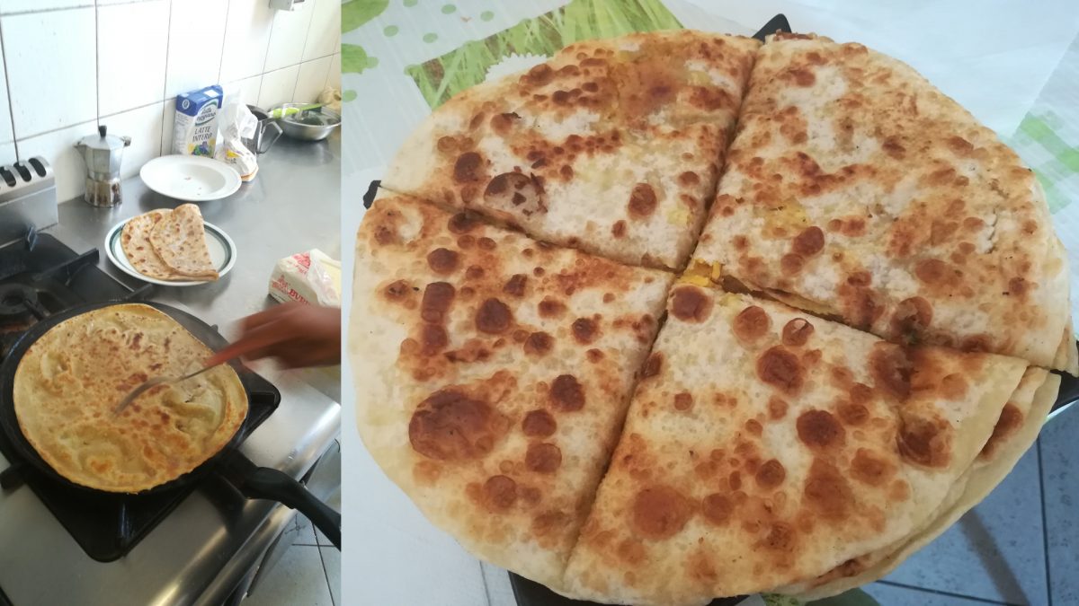 Immagine della preparazione del Chapati, pane pakistano salato o, se dolce, Parata