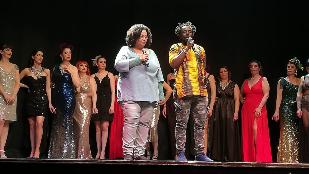 Federica Soglia ed Ebrima Camara, della Cento Fiori, ringraziano le partecipanti e gli organizzatori del Freaky Candy Burlesque Expo 2019 al Teatro degli Atti di Rimini